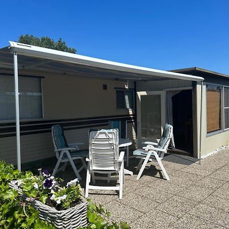 Gezellige Stacaravan Met Groot, Zonnig Terras! Belt-Schutsloot Экстерьер фото